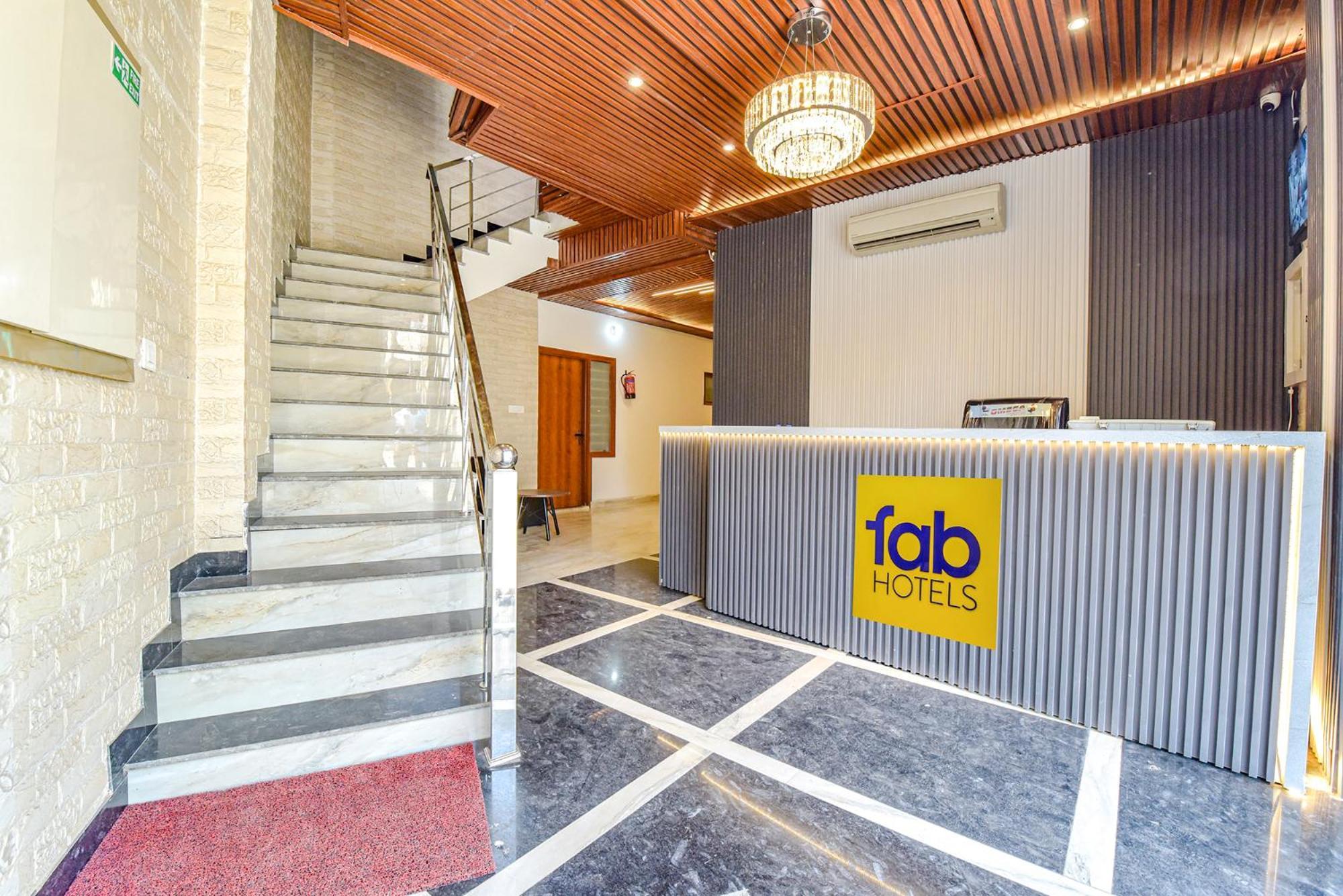 Fabhotel Prince 24 Mohali Bagian luar foto