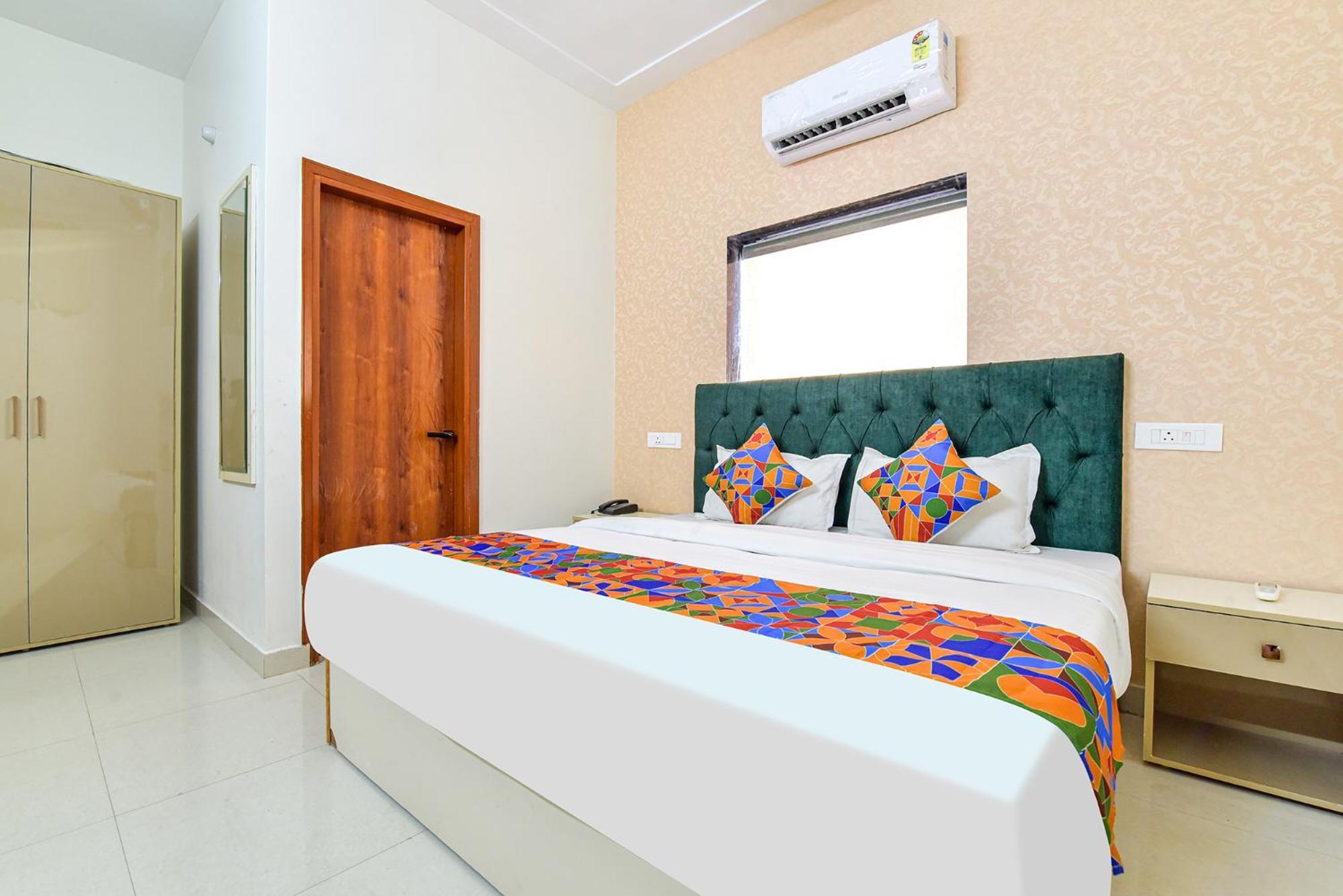 Fabhotel Prince 24 Mohali Bagian luar foto
