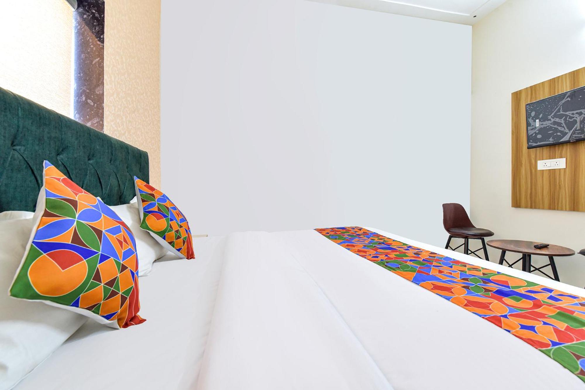 Fabhotel Prince 24 Mohali Bagian luar foto